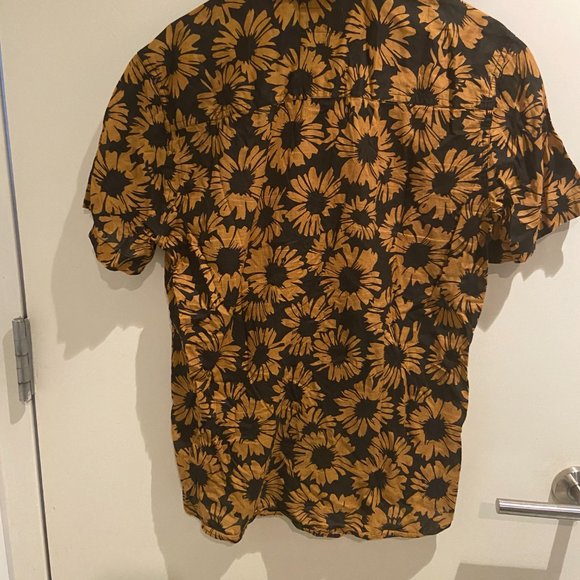 Koto Sunflower Shortsleeved Button Down 